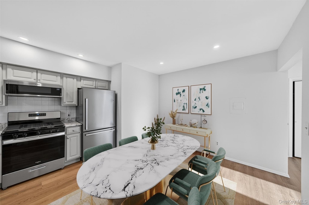 12 Scotchtown Avenue - Photo 13