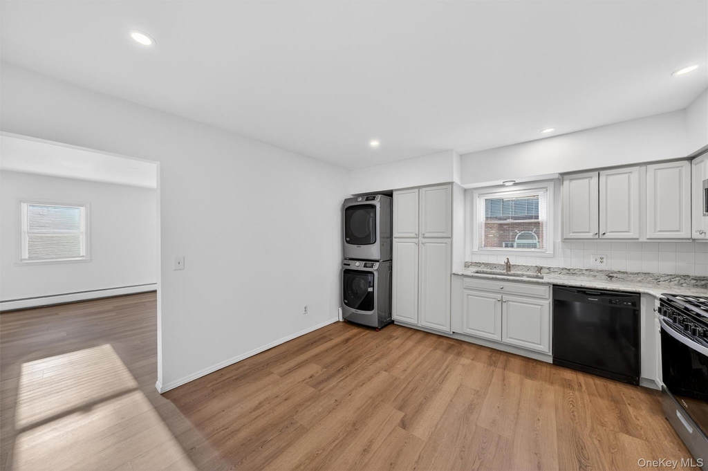 12 Scotchtown Avenue - Photo 14