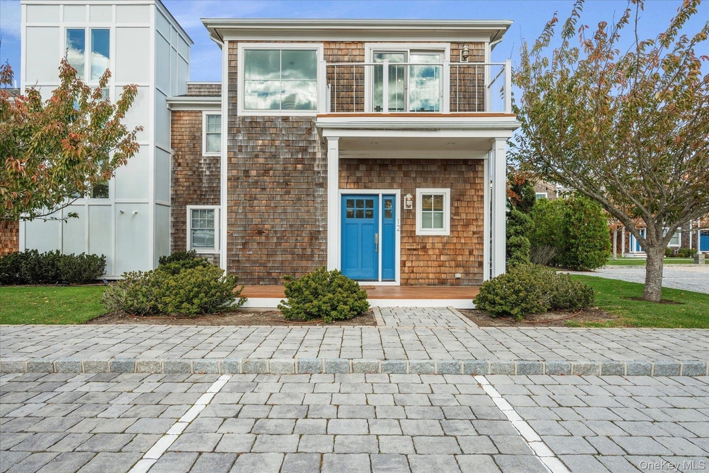 68 Foster Avenue - Photo 0