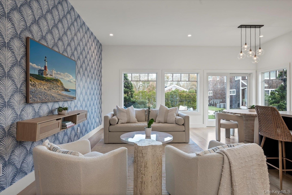 68 Foster Avenue - Photo 3