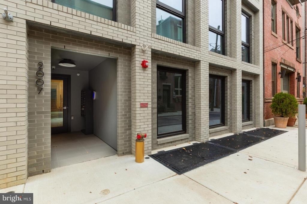 2007 Cambridge Street - Photo 28