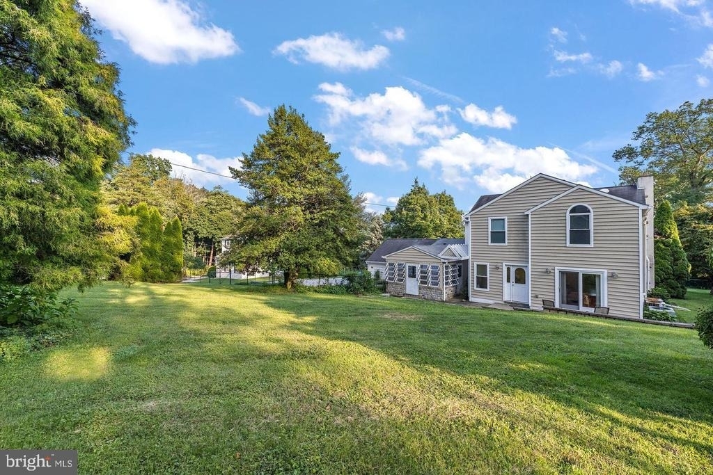 181 E Conestoga Road - Photo 3