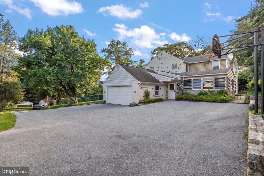 181 E Conestoga Road - Photo 4
