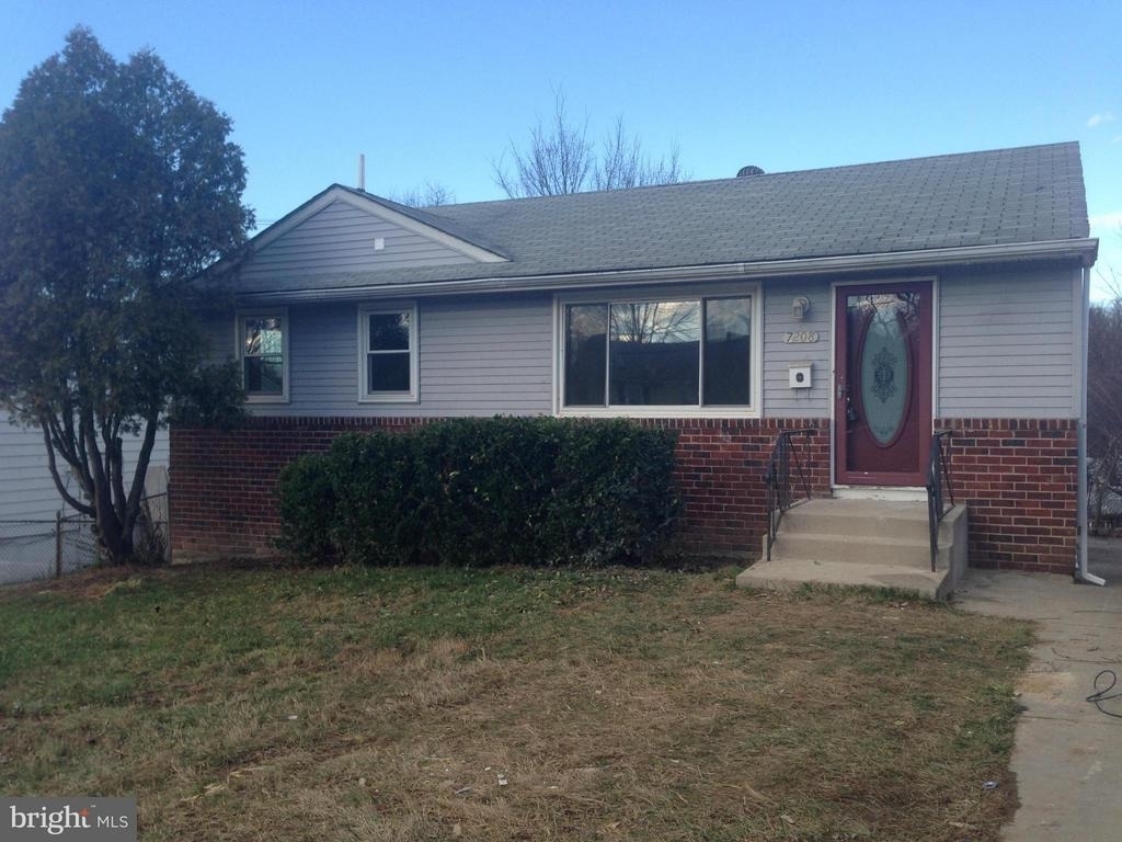 7208 Powhatan Street - Photo 1