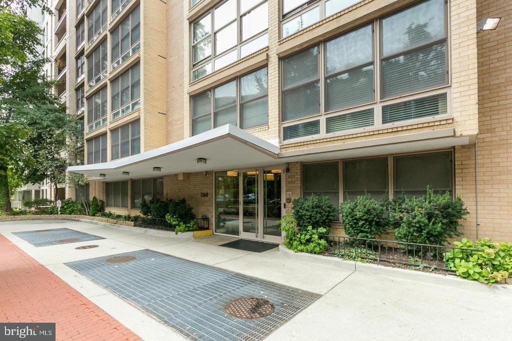 1260 21st Street Nw - Photo 1