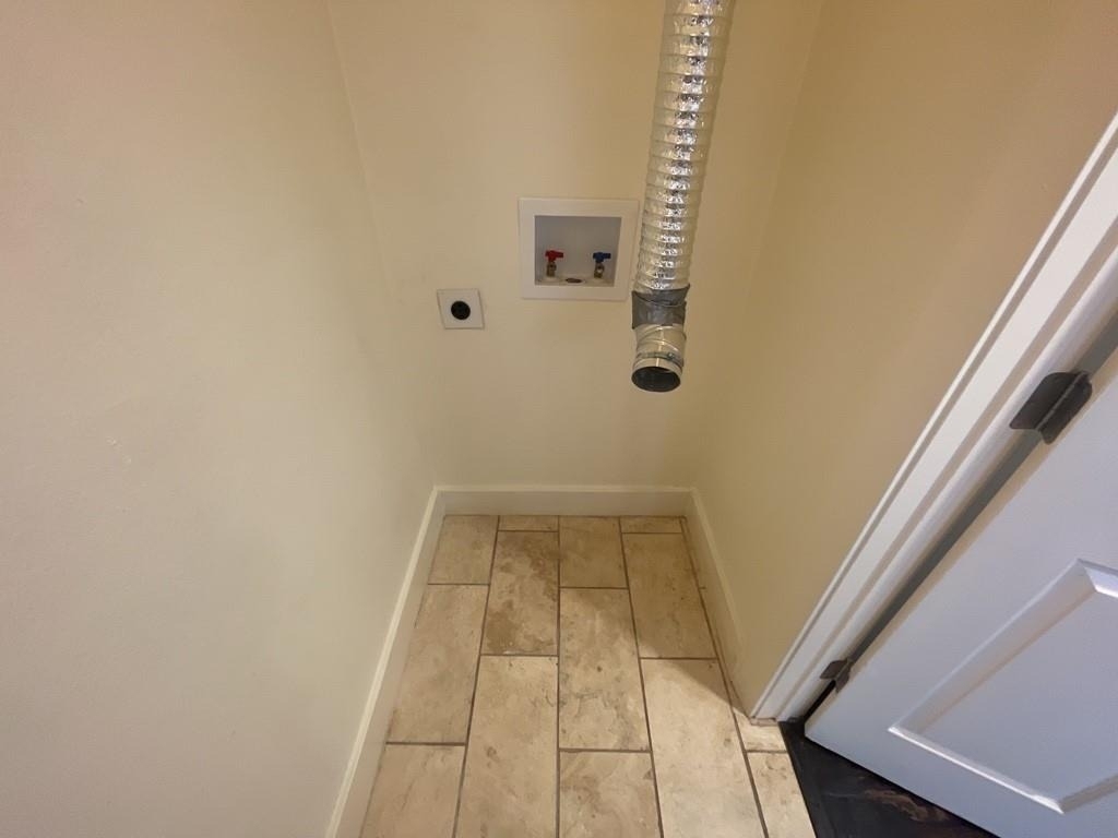 909 Reinli St - Photo 10