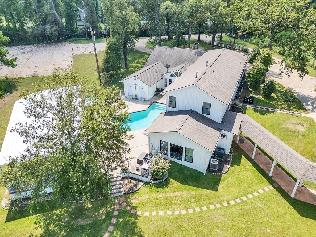 8402 Matthews Lane - Photo 14