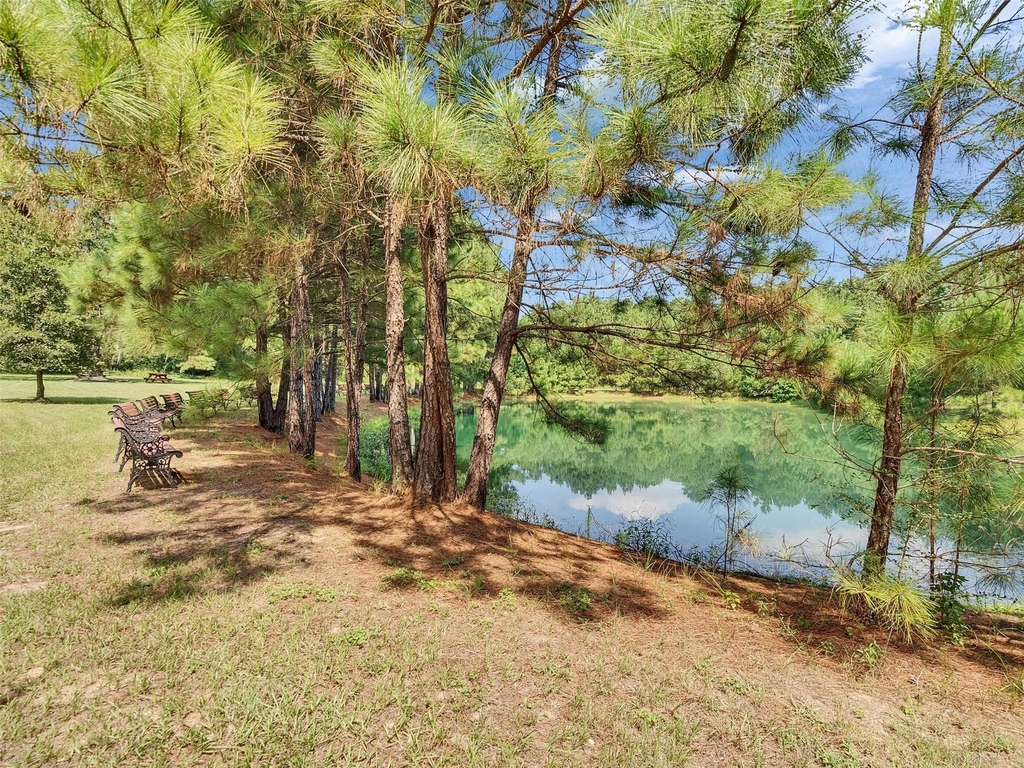 8402 Matthews Lane - Photo 35