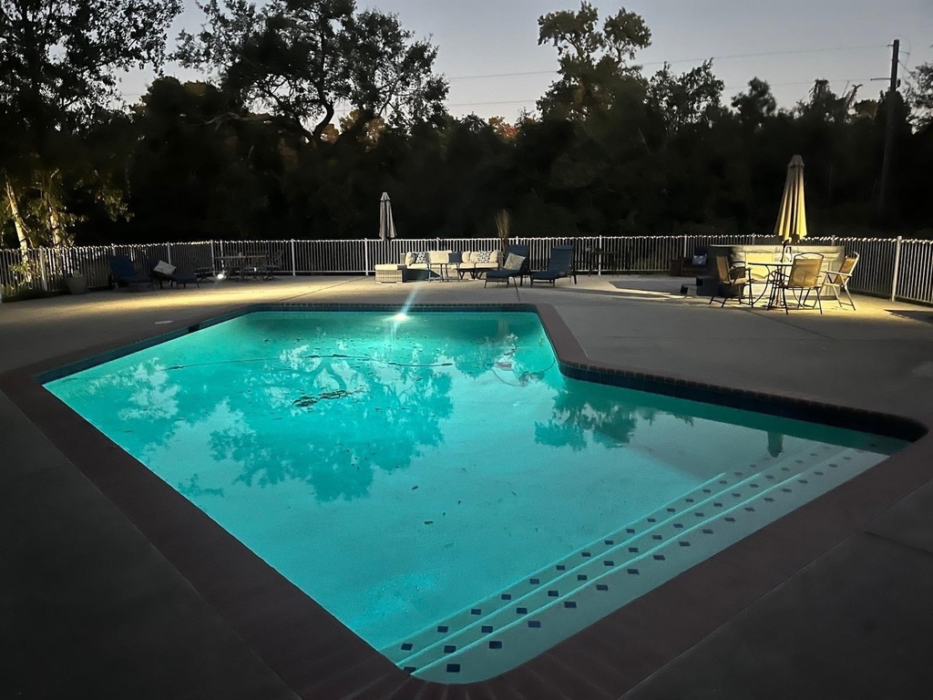 8402 Matthews Lane - Photo 9