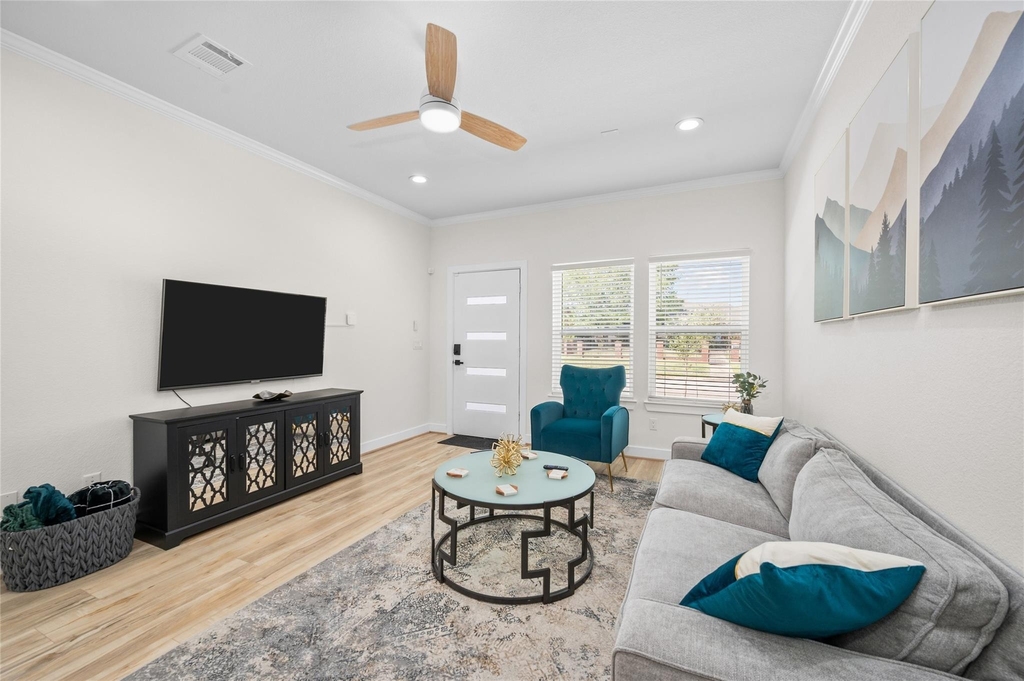 7089 Tierwester Street - Photo 9