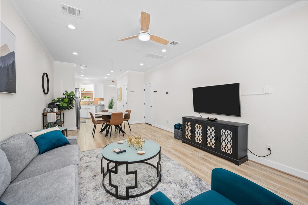 7089 Tierwester Street - Photo 10