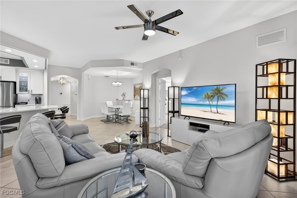2001 Tarpon Bay Drive N - Photo 10
