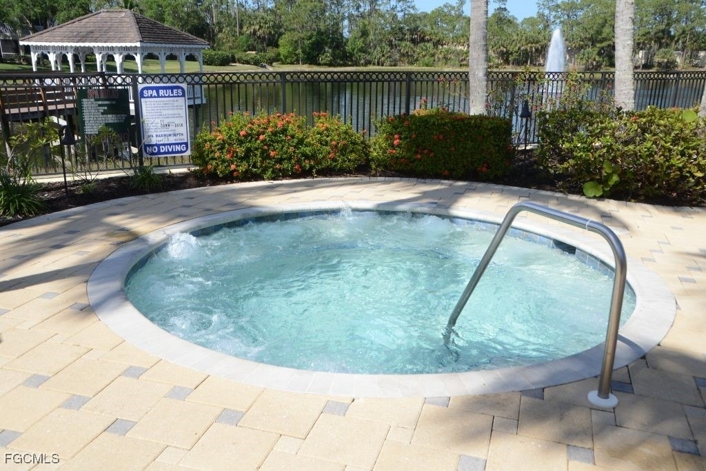 2001 Tarpon Bay Drive N - Photo 18