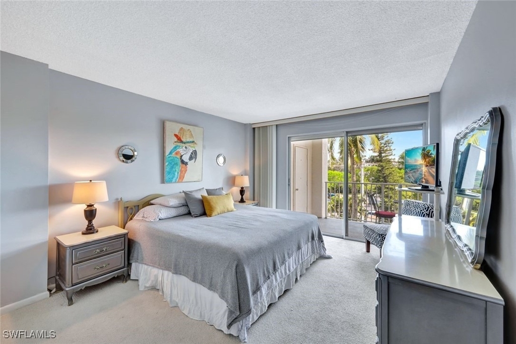 1300 Gulf Shore Boulevard N - Photo 10
