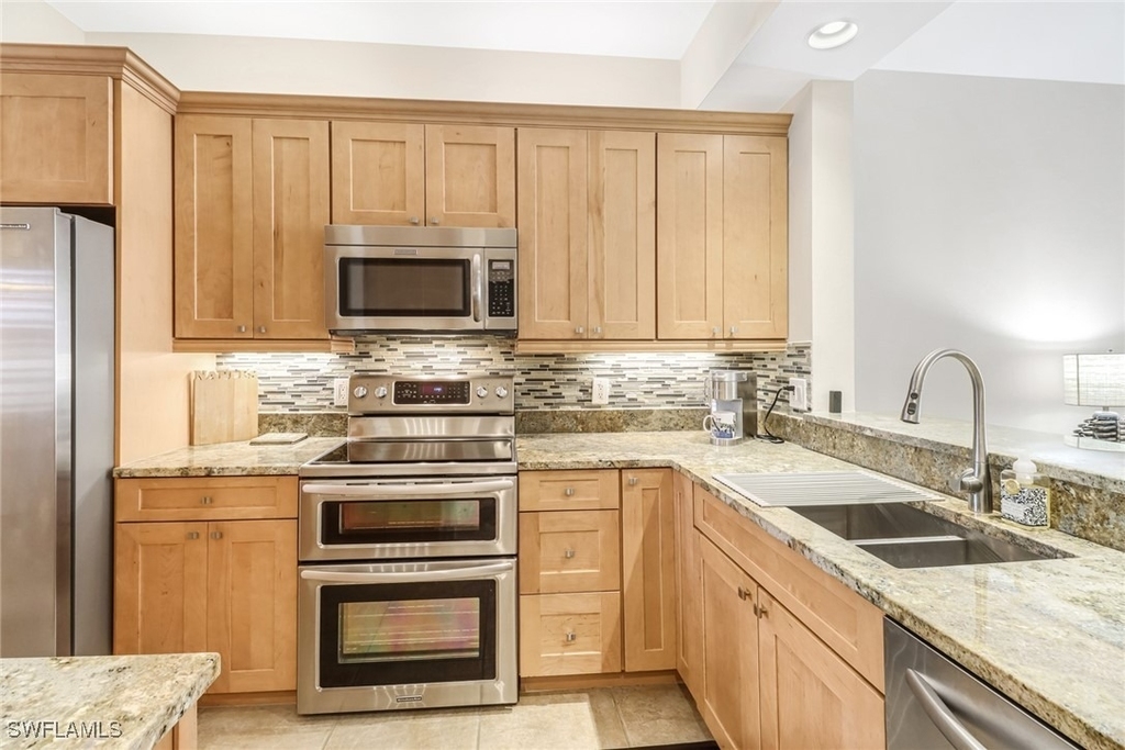 401 Bayfront Place - Photo 7