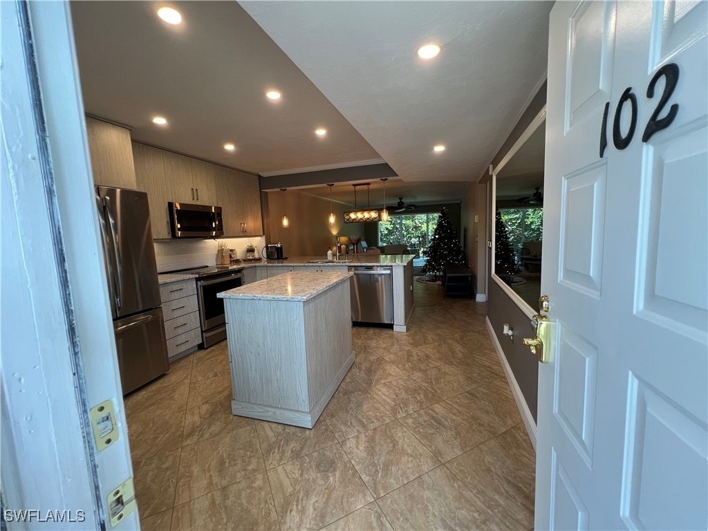 3051 Sandpiper Bay Circle - Photo 4