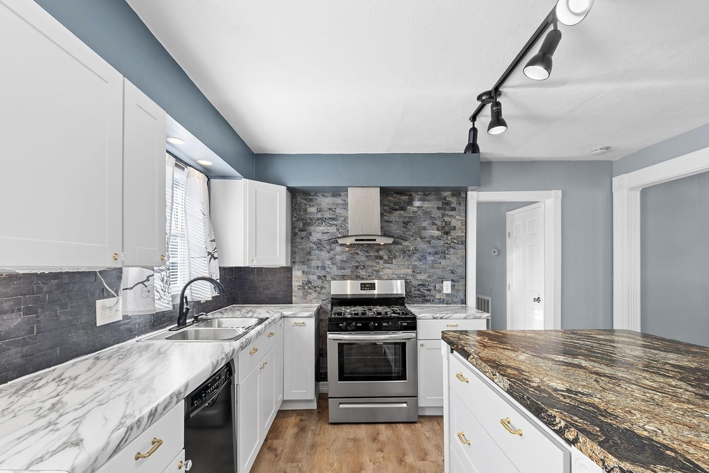 1051 Avenue A - Photo 1