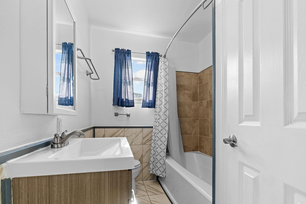 1051 Avenue A - Photo 2