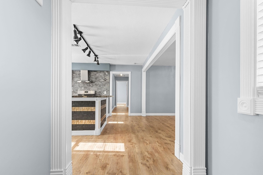 1051 Avenue A - Photo 18