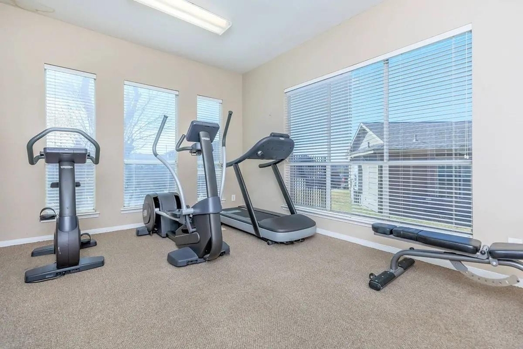 409 Riverhill Loop - Photo 8