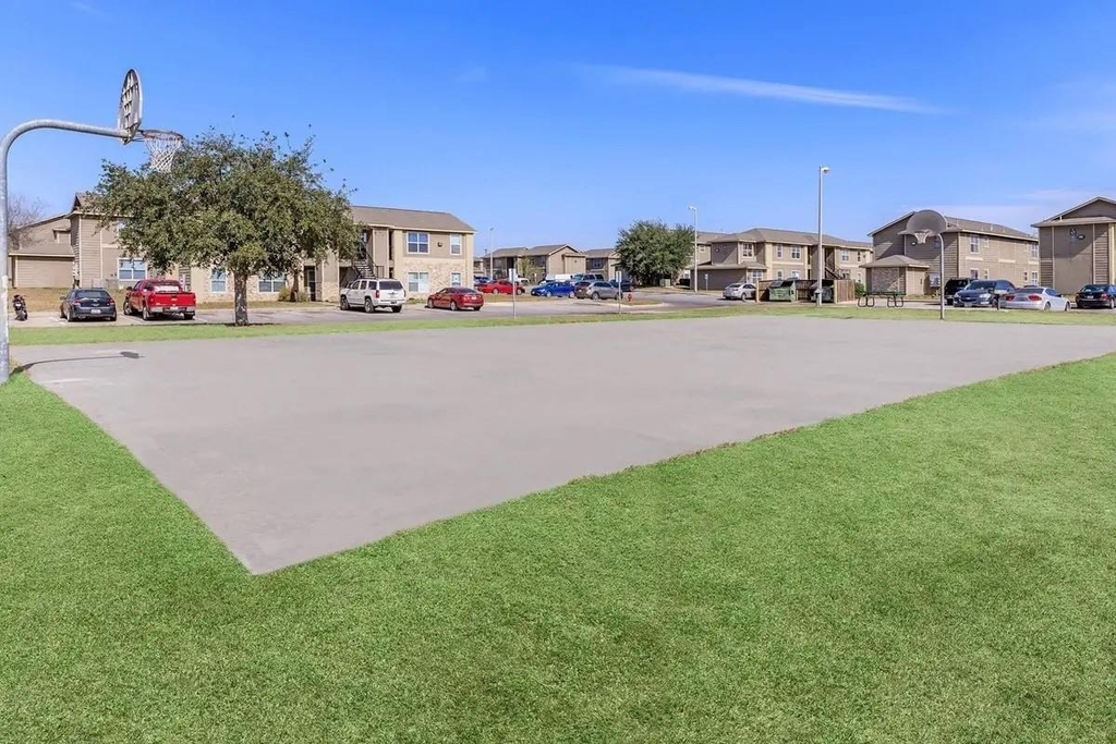 409 Riverhill Loop - Photo 5