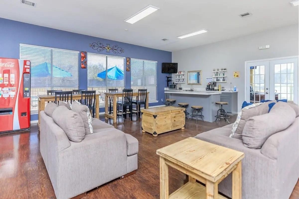 409 Riverhill Loop - Photo 7