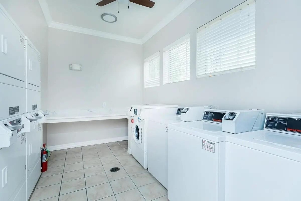4101 Delafield Ln - Photo 14