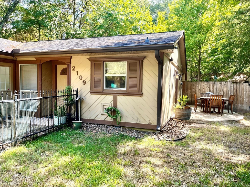 2109 N Red Cedar Circle - Photo 11
