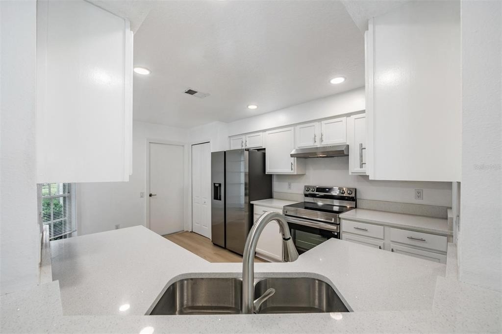 4208 Pine Isle Drive - Photo 8