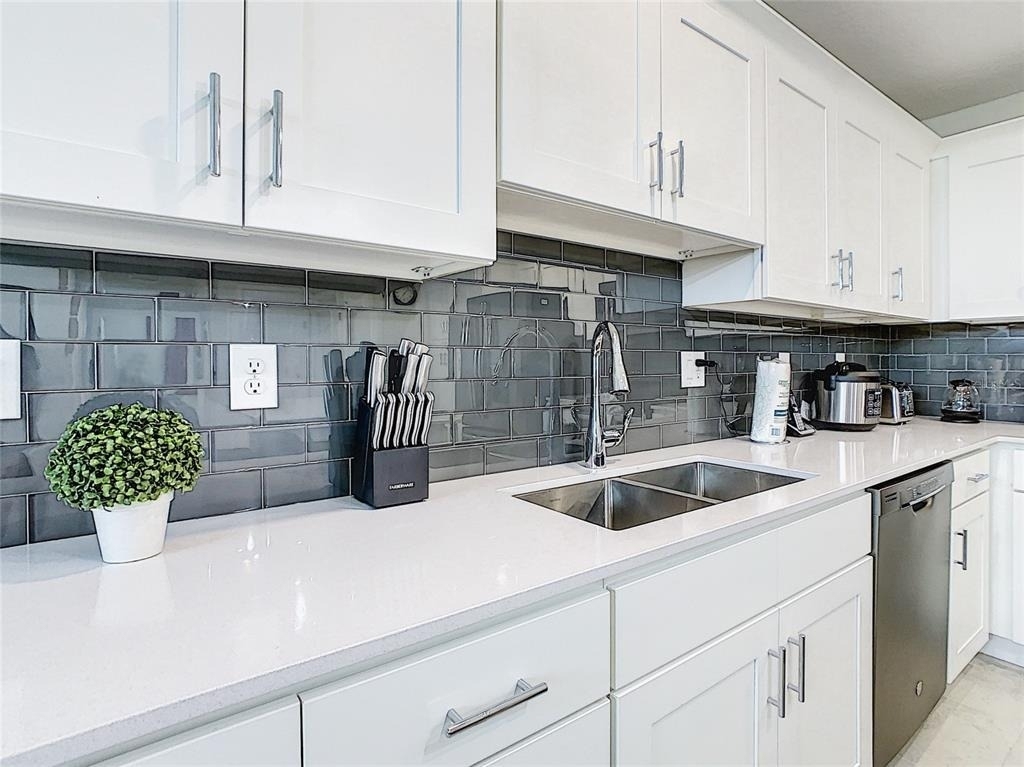 3161 Paradox Circle - Photo 6
