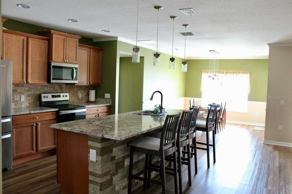 1408 Lanier Point Place - Photo 8