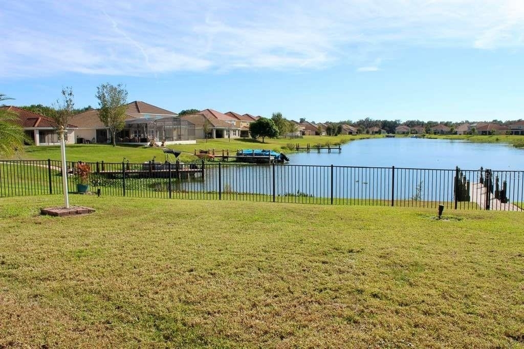 1408 Lanier Point Place - Photo 4