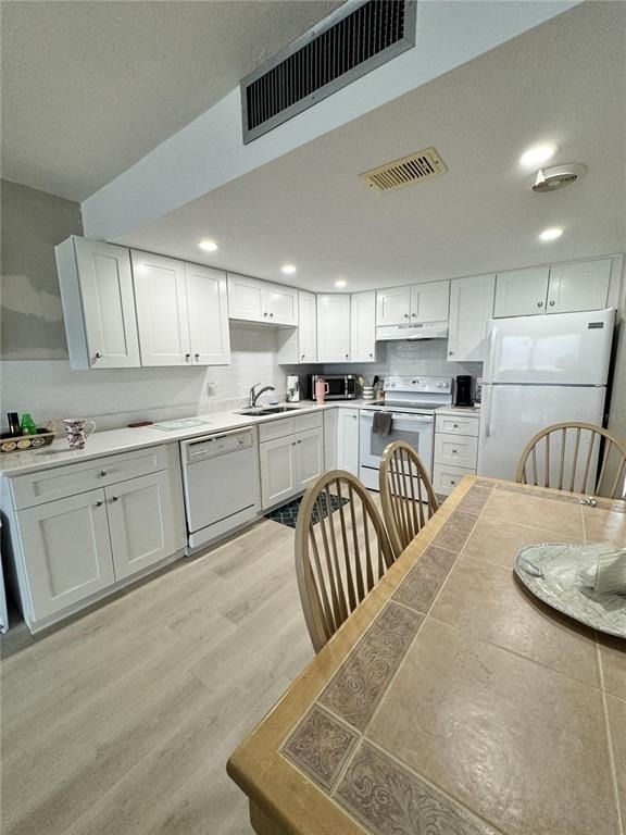 4849 Saxon Drive - Photo 2
