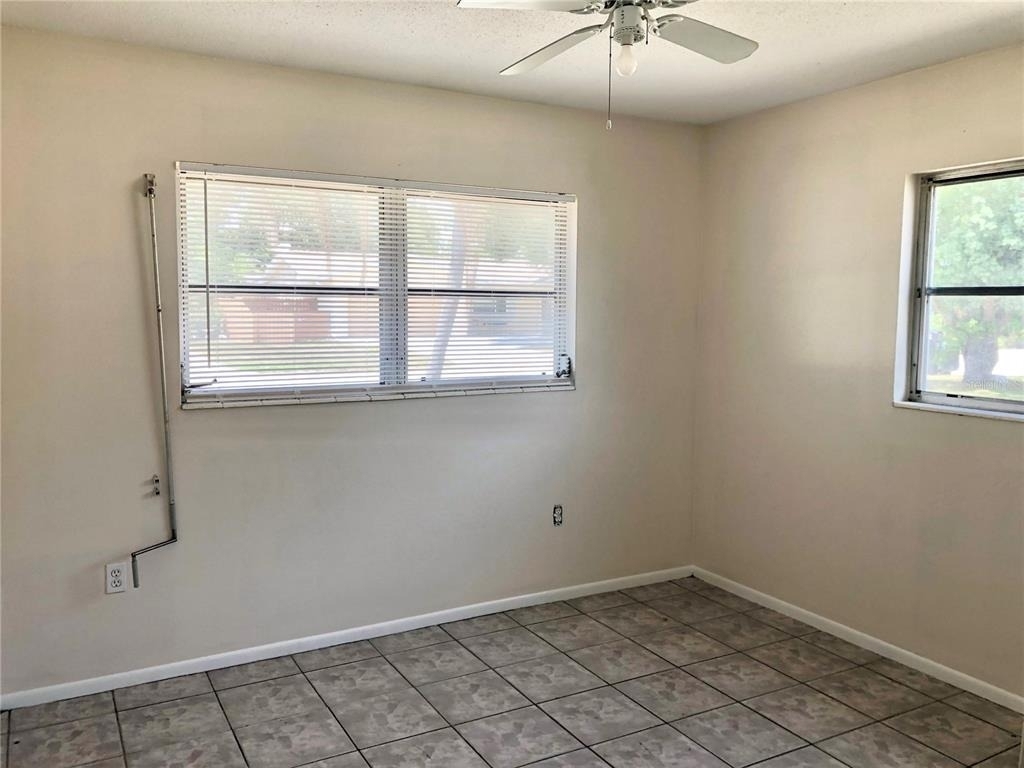 804 67th Avenue Terrace W - Photo 5