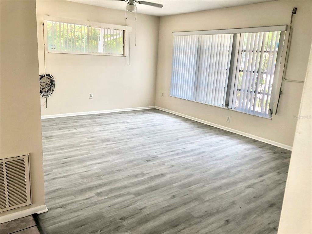 804 67th Avenue Terrace W - Photo 1