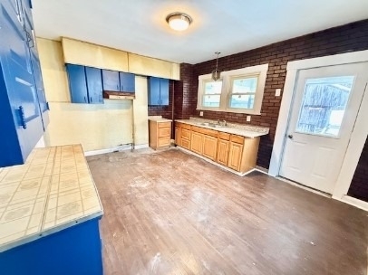 866 Vankirk St - Photo 3