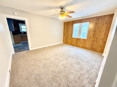 866 Vankirk St - Photo 2