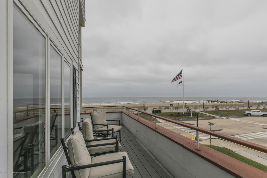 18 Ocean Avenue - Photo 19