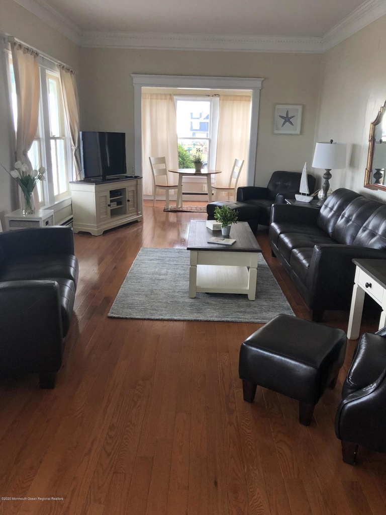 18 Ocean Avenue - Photo 5
