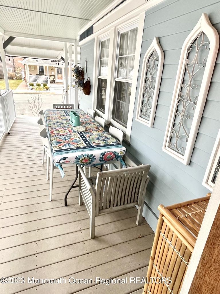 69 Franklin Avenue - Photo 11