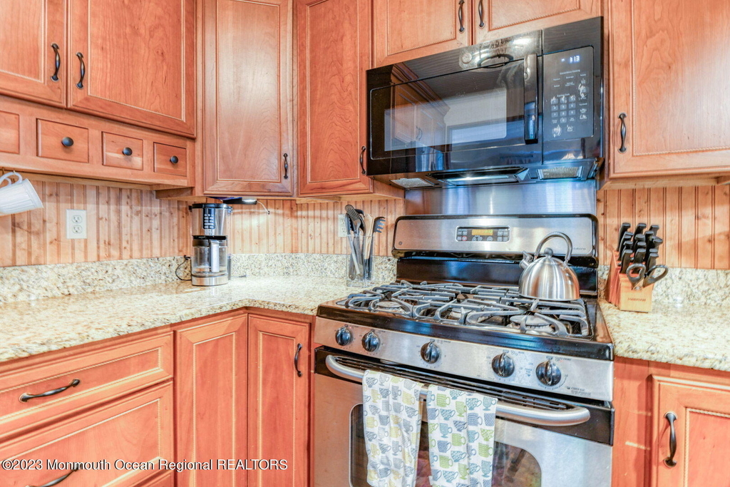 69 Franklin Avenue - Photo 23