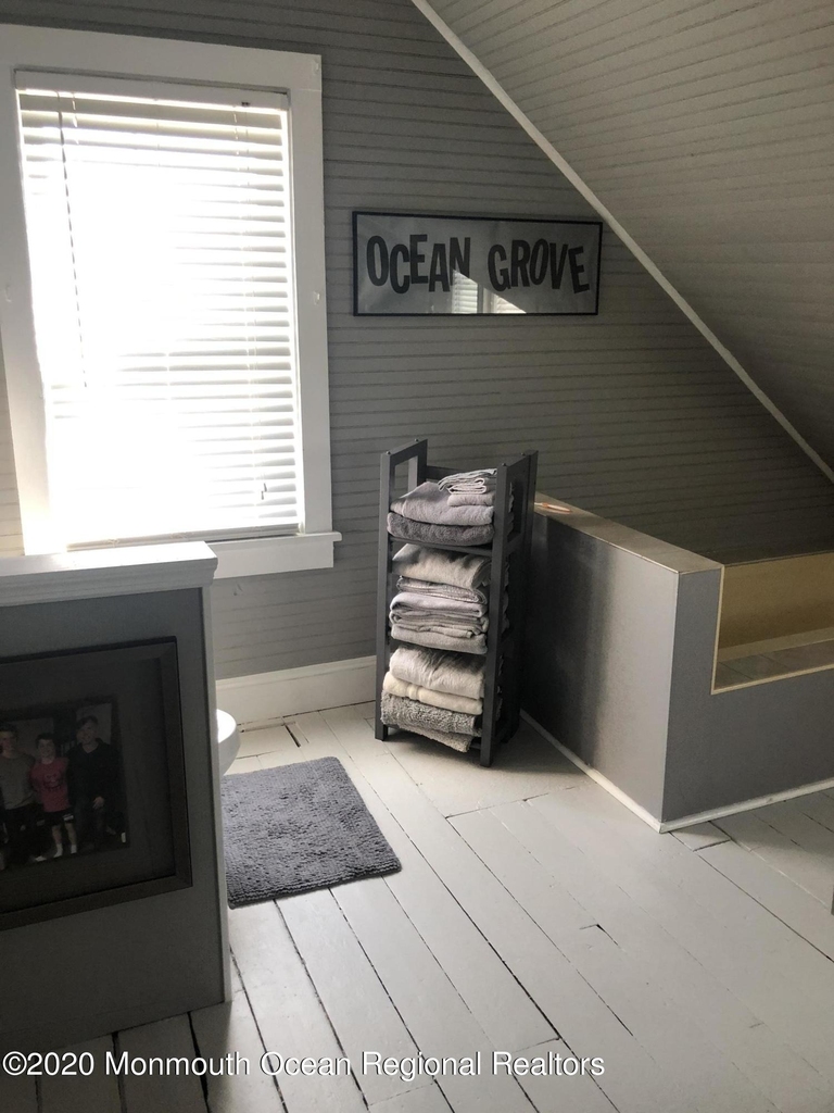 56 Heck Avenue - Photo 22