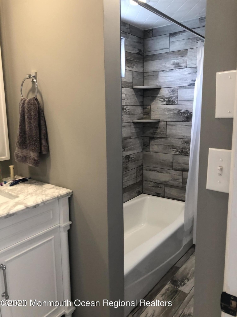 56 Heck Avenue - Photo 16