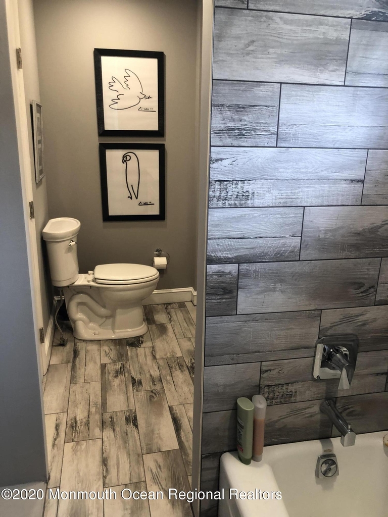 56 Heck Avenue - Photo 17