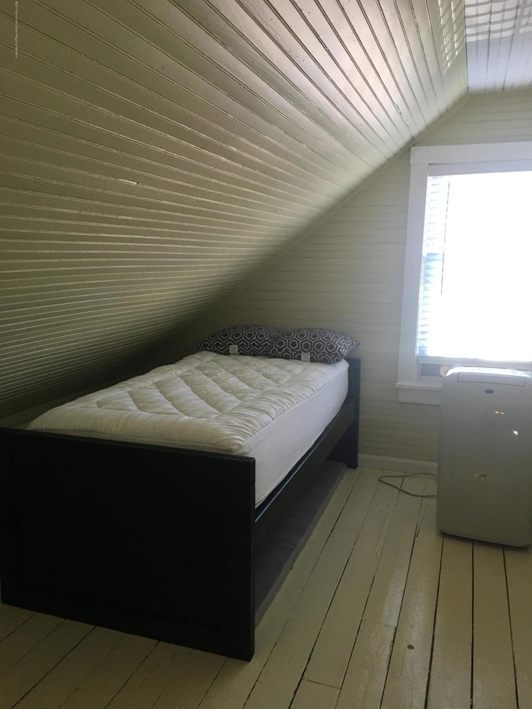 56 Heck Avenue - Photo 20