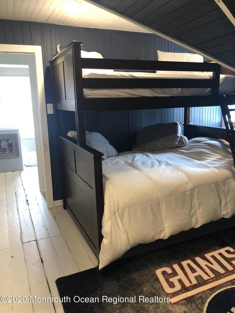 56 Heck Avenue - Photo 18