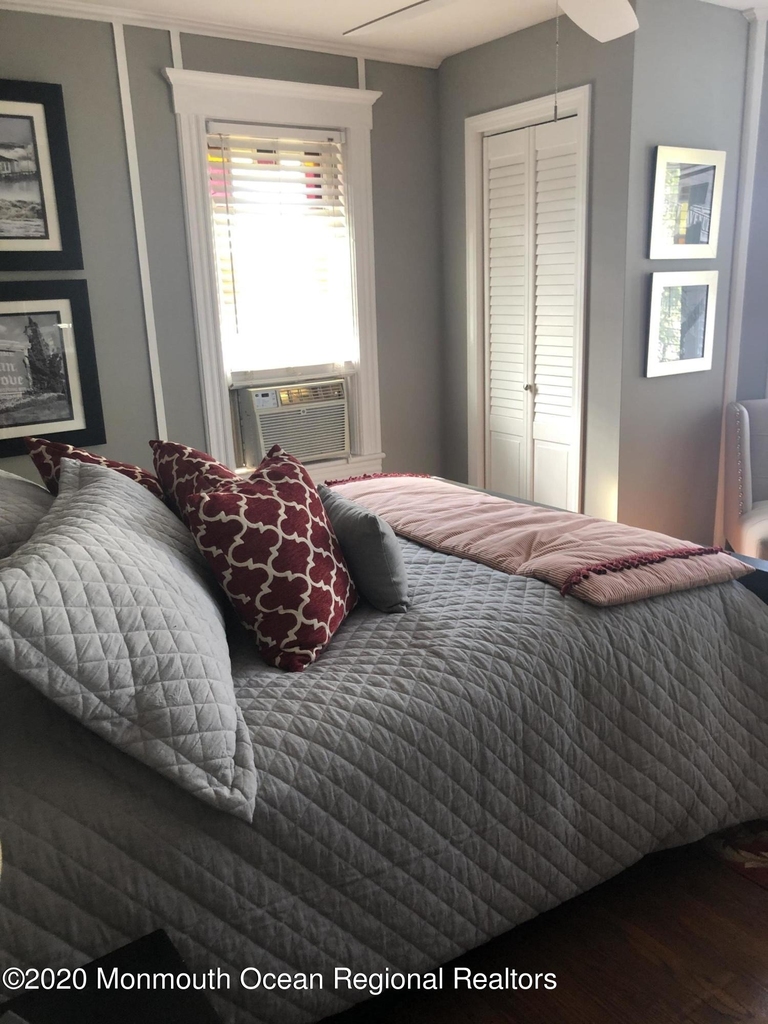 56 Heck Avenue - Photo 12