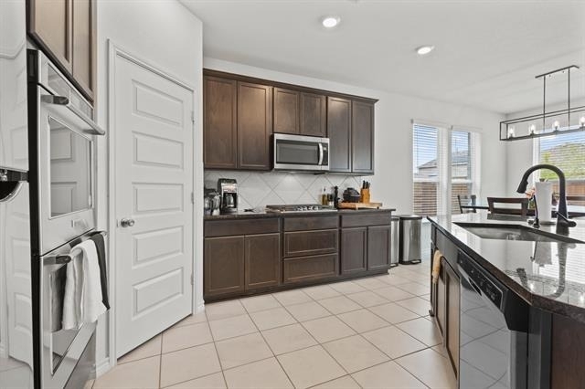 925 West Drive - Photo 2