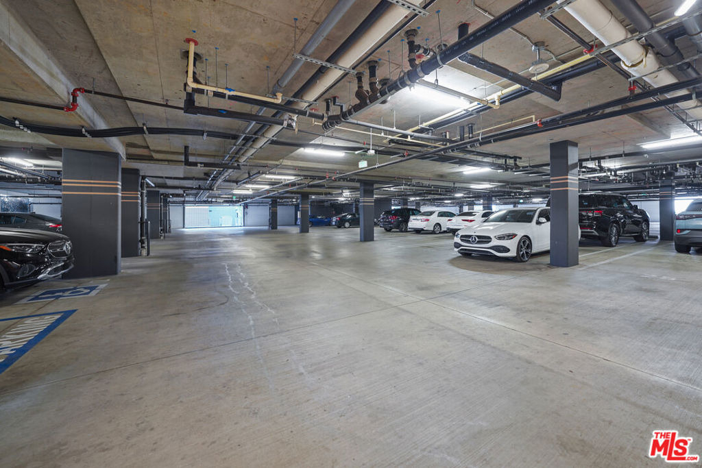 5800 Harold Way - Photo 27