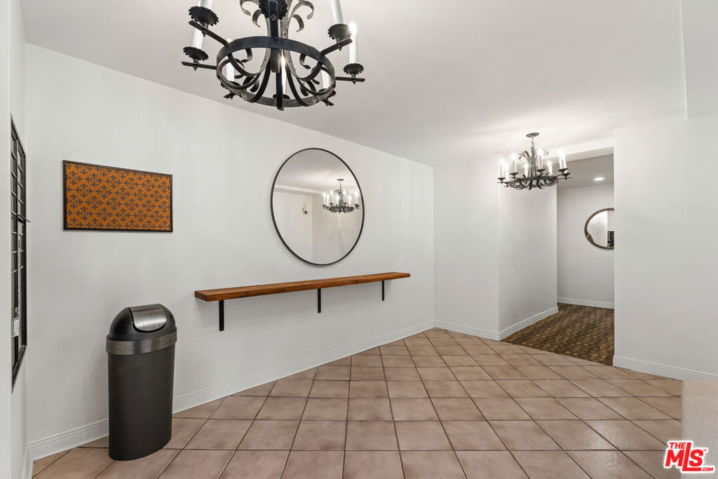 6732 Hillpark Drive - Photo 25